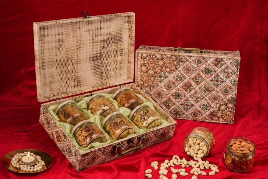 Traditional Floral Box